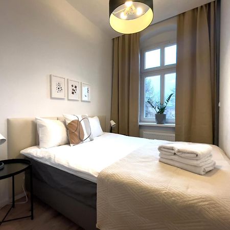 שורזוב Urban Apartments Premium No12, Free Parking, Self Check-In מראה חיצוני תמונה