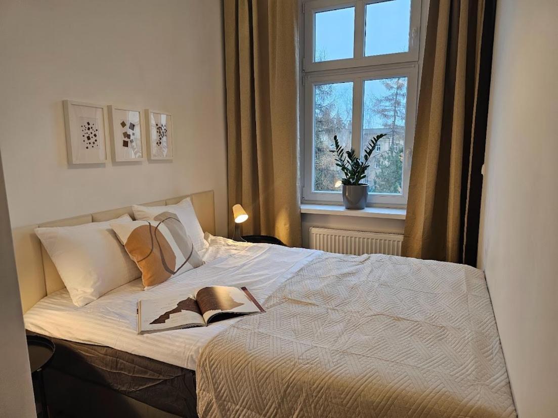 שורזוב Urban Apartments Premium No12, Free Parking, Self Check-In מראה חיצוני תמונה