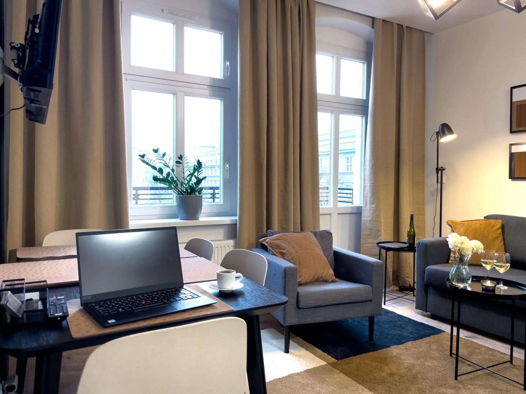 שורזוב Urban Apartments Premium No12, Free Parking, Self Check-In מראה חיצוני תמונה
